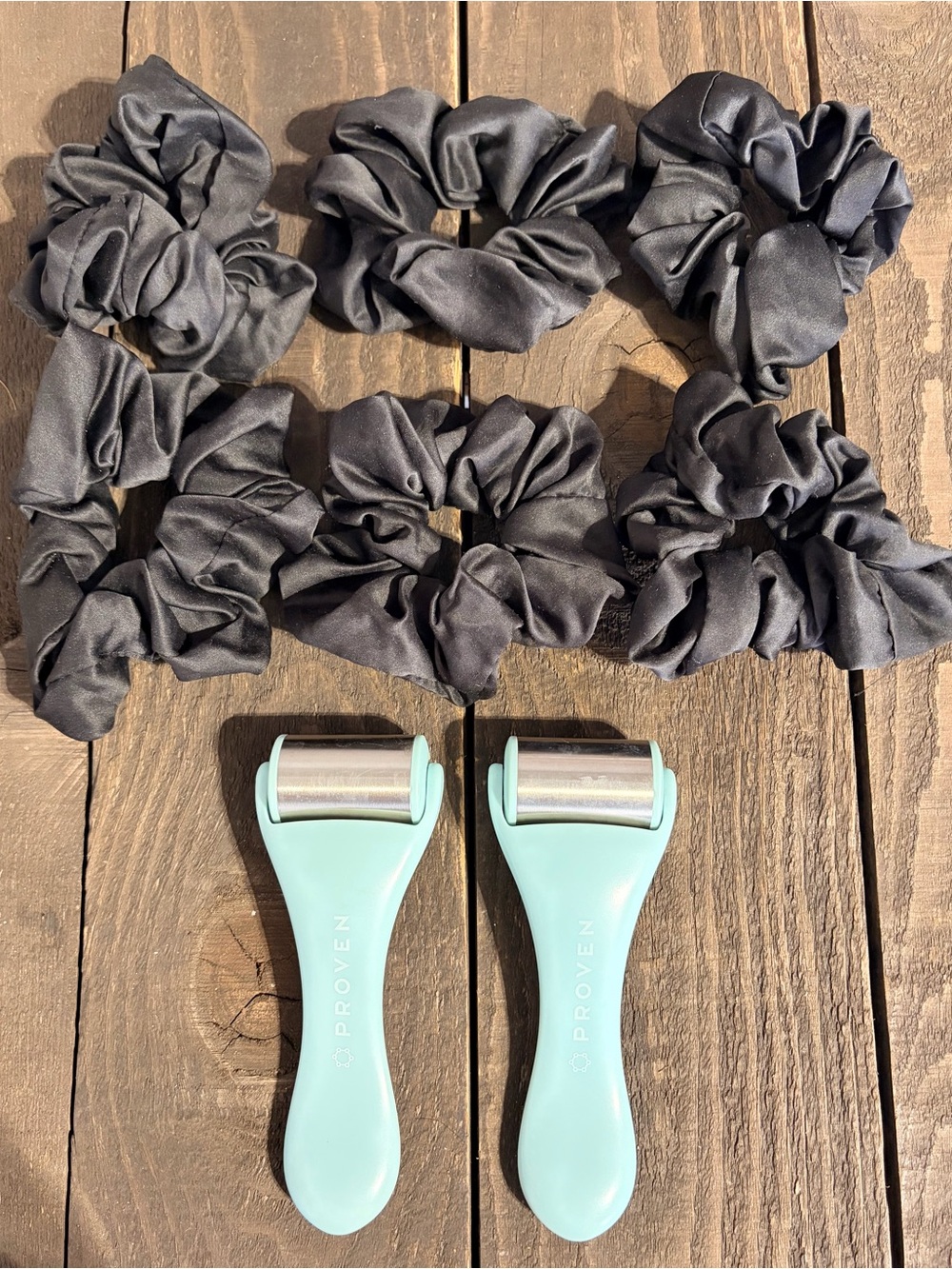 Bundle Brand New 6 Silk Scrunchies + 2 Ice Face Rollers